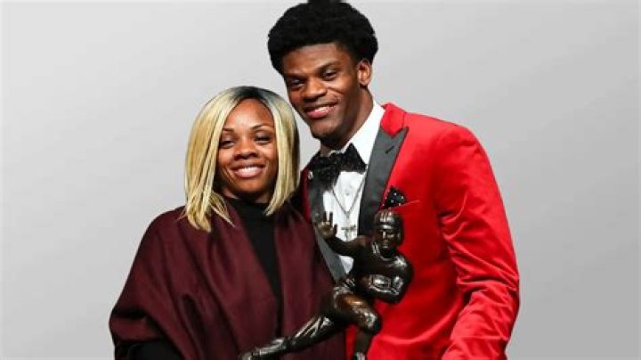 Lamar Jackson's Wife: A Deep Dive into Their Love Story and Life Together