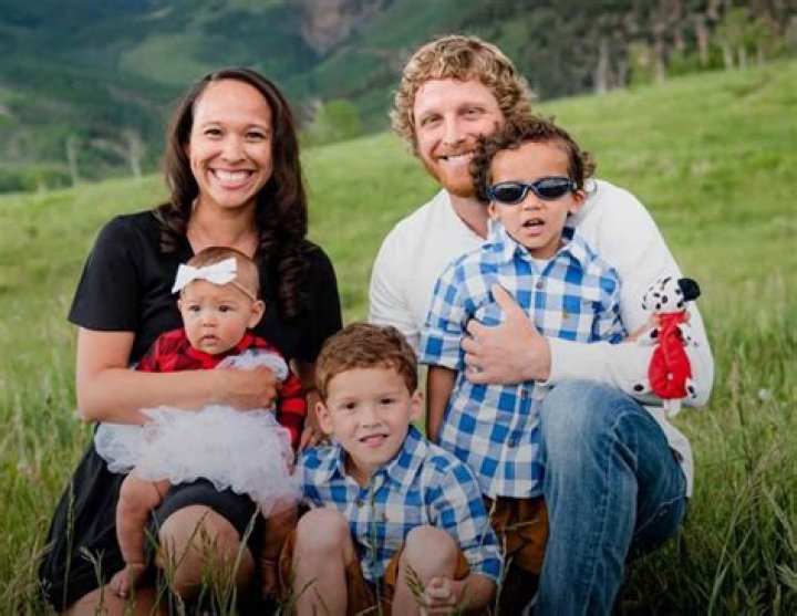 Morgan Beasley Wiki-Bio, Net Worth, Wife, Family, of this mountain men.