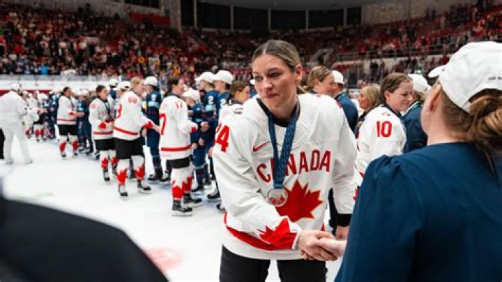 Natalie Spooner Husband: Who Is The Canadian Ice Hockey Player Married To?