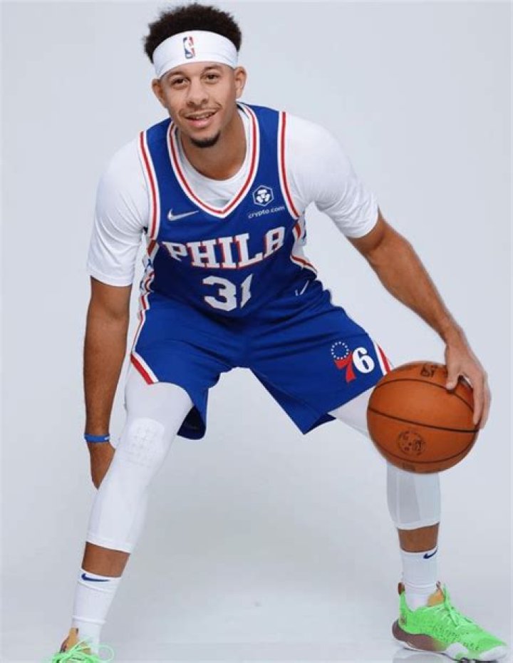 Seth Curry Contract, Age, Net Worth, Salary, Height, Brother, 3 Point Percentage