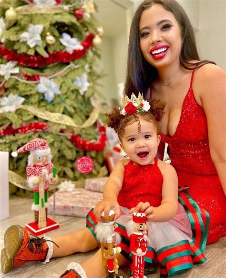 Skylander Mom Biography, Age, Ethnicity, Dad, Surgery, Funnel Mom and Net Worth