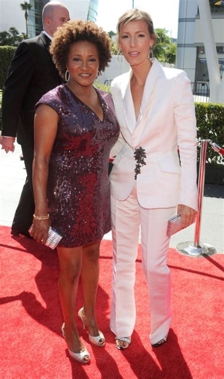 Wanda Sykes Wife Alex Sykes and kids. Net Worth.