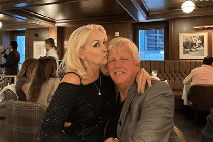 Who Is Lorrie Morgan Married To? A Deep Dive into Her Marital Life